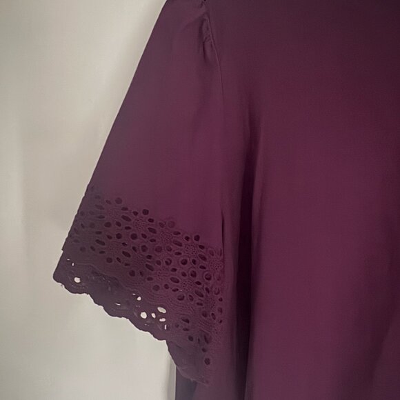 Love & Roses Berry Broderie Trim Tiered Sleeve T-Shirt Size 14 - Picture 4 of 10